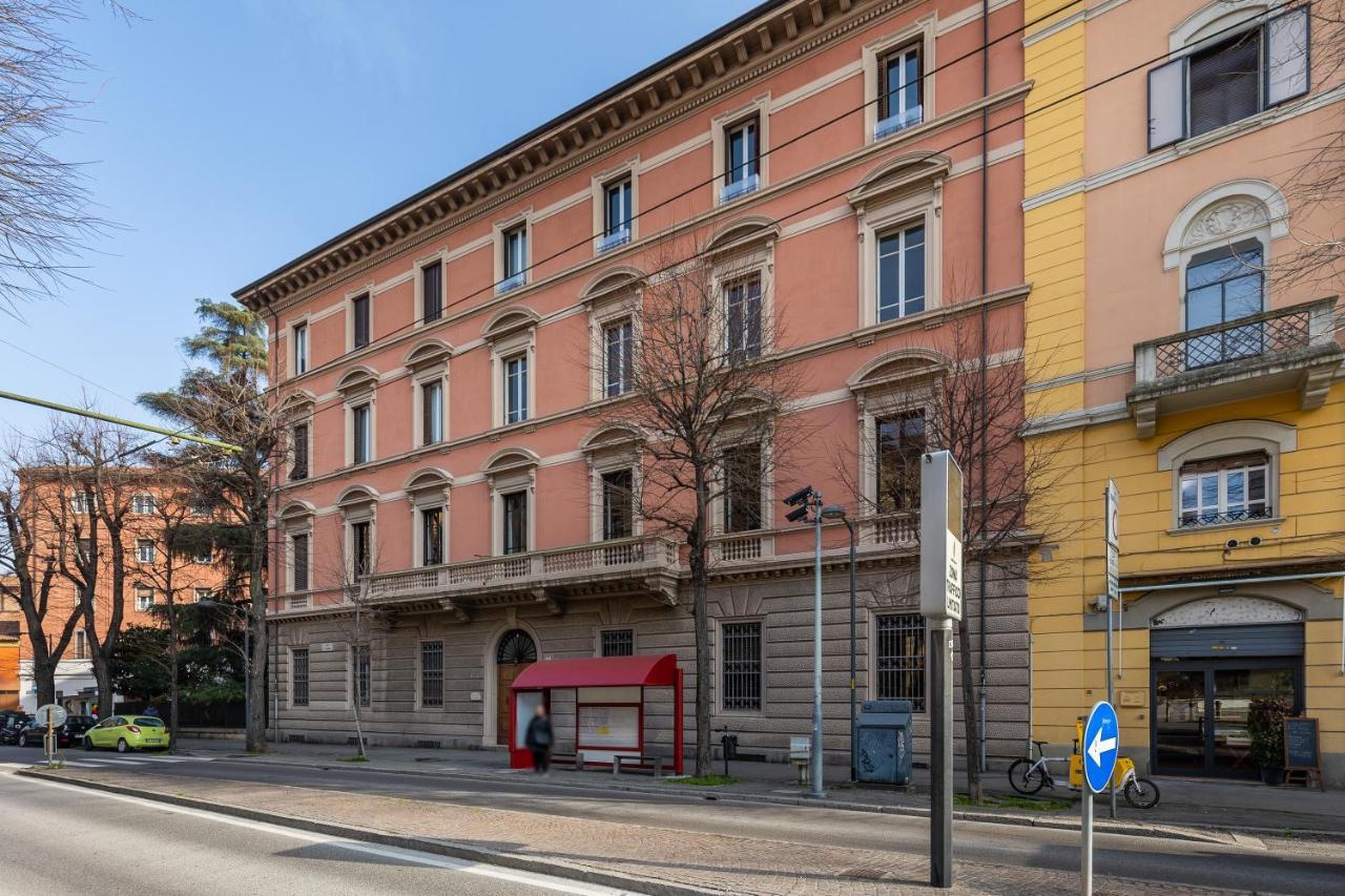 Апартаменты Italy Prestigious Historical Attic In Болонья Экстерьер фото